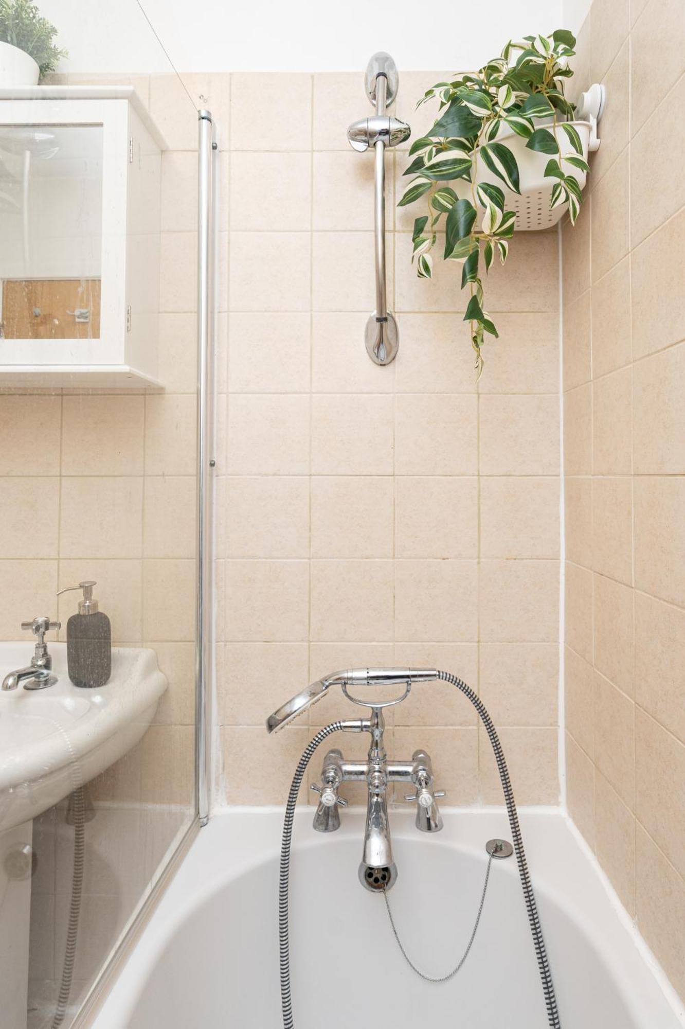 Apartment In Elephant & Castle With Parking Лондон Экстерьер фото